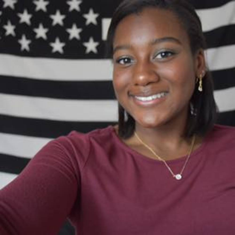 Meet your Posher, Nadine